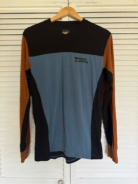 Mons Royale Merino Wool Men's Long Sleeve V-Neck Performance Top - Blue & Brown